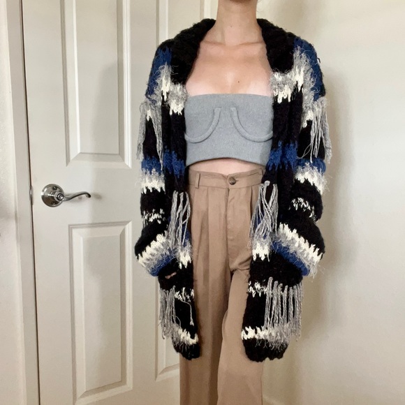 ❌SOLD❌FL&L x Knitz 💕🍋 • Crosby fringe cardigan in black and navy - Picture 5 of 14